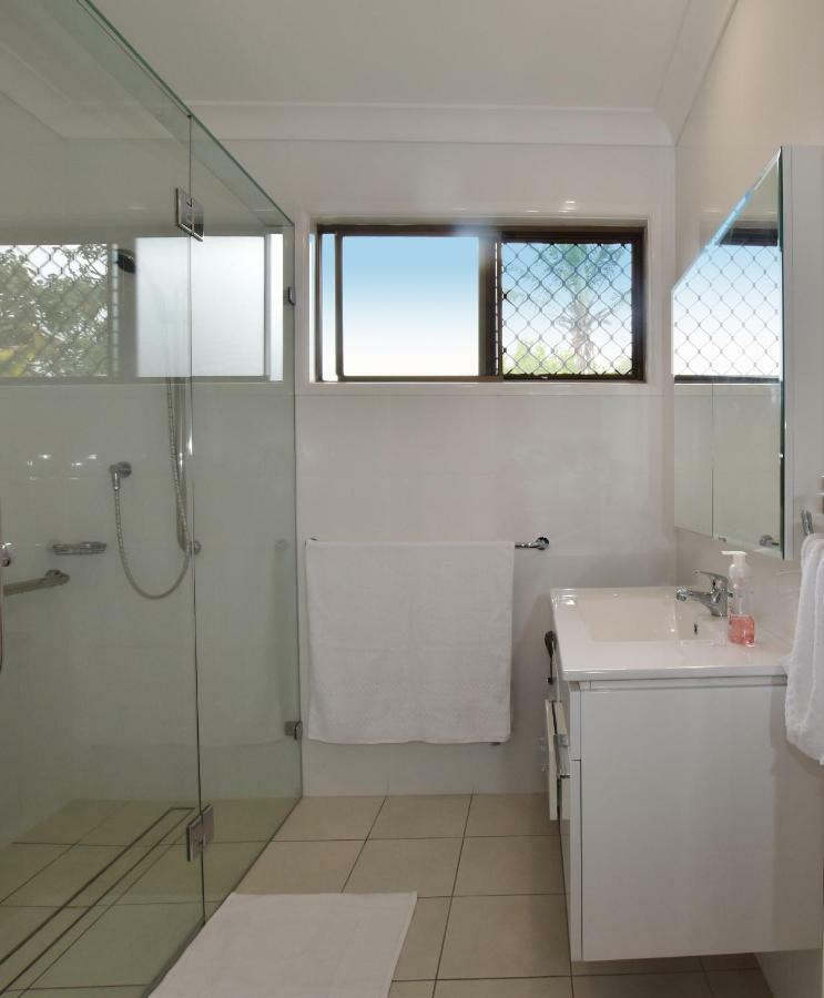Holiday House Бризбейн Екстериор снимка